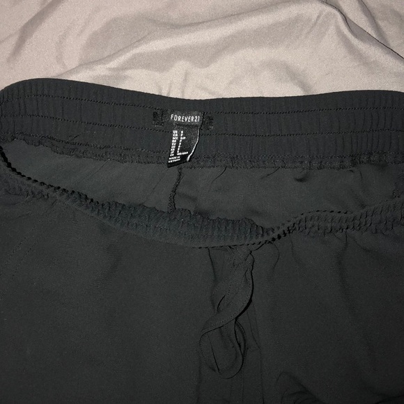 Forever 21 shorts - Picture 2 of 2